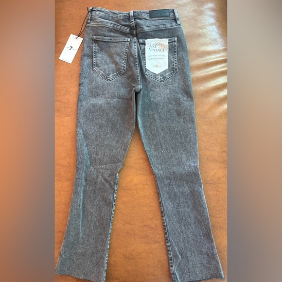 7 For All Mankind Ultra High-Rise Kick Jeans Size 25 Black $218 Retail NWT - Picture 5 of 9